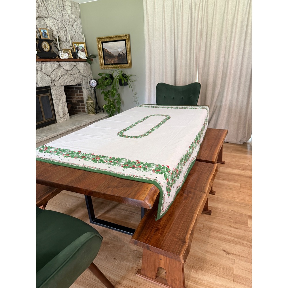 Vintage Christmas Holly Berry Tablecloth Rectangle White Green Red 60x82